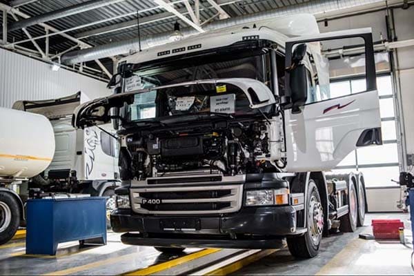 Услуга от Auto Trackcom - Ремонт тягачей